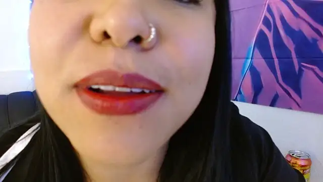 Snapshot of alessialux chatting on 05.03.26 alessialux online show from 05.03.26