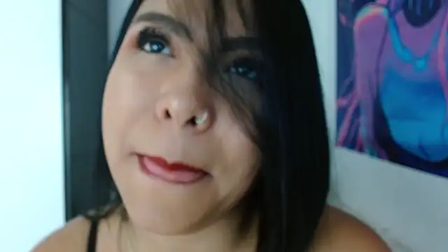 Snapshot of alessialux chatting on 05.30.26 alessialux online show from 05.30.26