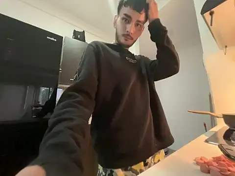 Snapshot of Velvet_man chatting on 03.30.26 Velvet man online show from 03.30.26