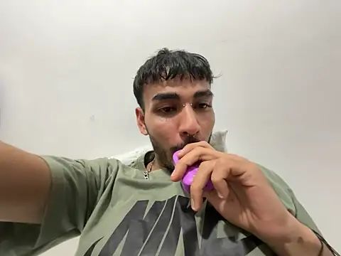 Snapshot of Velvet_man chatting on 04.01.26 Velvet man online show from 04.01.26