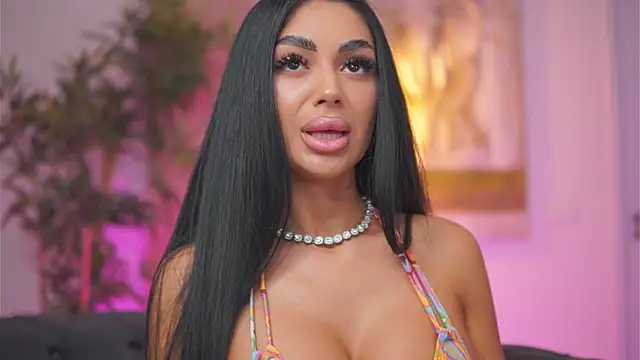 LatinaMorene online show from 07.06.26