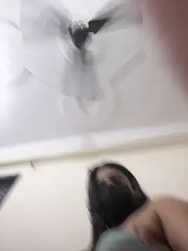 Snapshot of flywithkavish chatting on 04.01.26 flywithkavish online show from 04.01.26