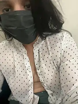 Snapshot of flywithkavish chatting on 04.12.26 flywithkavish online show from 04.12.26