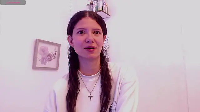 Snapshot of sofy_bonnet1 chatting on 04.09.26 sofy bonnet1 online show from 04.09.26