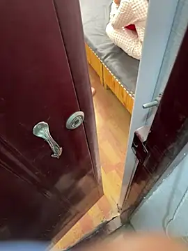 midnight-001 online show from 04.05.26