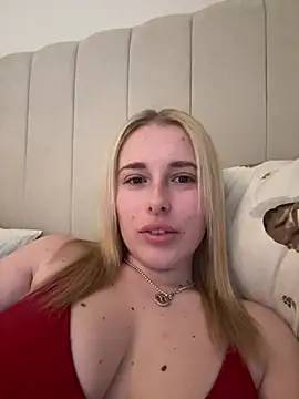 EloiseeUKK online show from 03.23.26