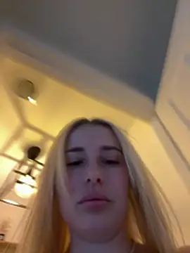 EloiseeUKK online show from 03.24.26