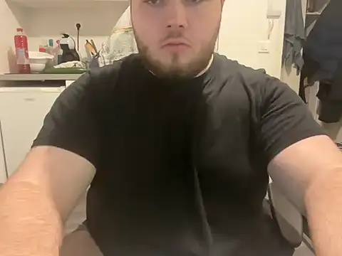 Snapshot of leowhitecock01 chatting on 03.22.26 leowhitecock01 online show from 03.22.26