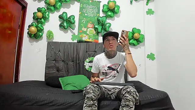 Snapshot of Nicolas_Arrieta26 chatting on 03.23.26 Nicolas Arrieta26 online show from 03.23.26