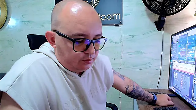 maximo daddy online show from 05.10.26