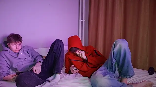 1gay1straight online show from 04.12.26