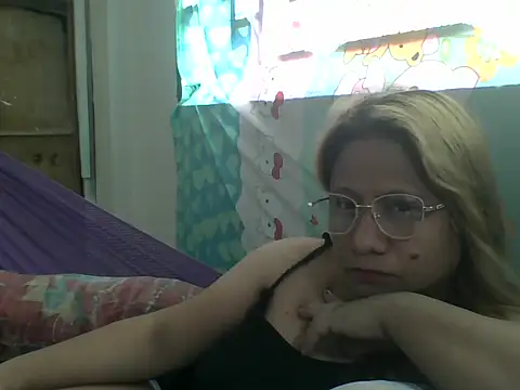 Snapshot of PinayChristine chatting on 05.25.26 PinayChristine online show from 05.25.26