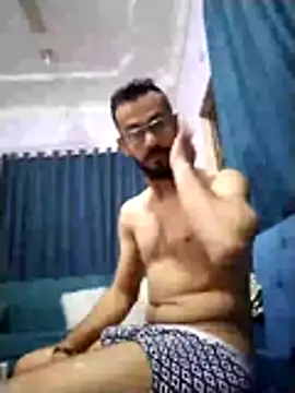 Alimohamed08 online show from 04.08.26