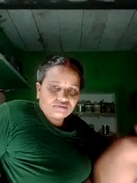 Snapshot of Shivani09900 chatting on 07.18.26 Shivani09900 online show from 07.18.26