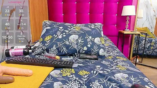 skinnyindiansluttt online show from 07.20.26