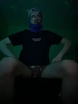 le-couple-en-chaleur  online show from 03.23.26