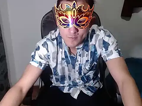 Snapshot of SexyboyHot2000 chatting on 04.10.26 SexyboyHot2000 online show from 04.10.26