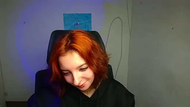 Snapshot of Butterfly_Milly chatting on 04.06.26 Butterfly Milly online show from 04.06.26