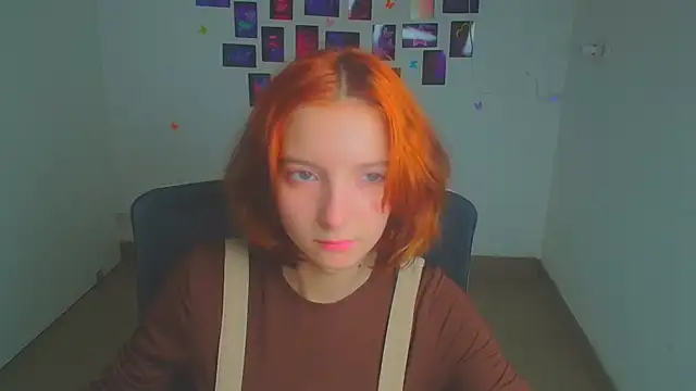 Snapshot of Butterfly_Milly chatting on 04.08.26 Butterfly Milly online show from 04.08.26
