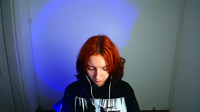 Snapshot of Butterfly_Milly chatting on 05.14.26 Butterfly Milly online show from 05.14.26