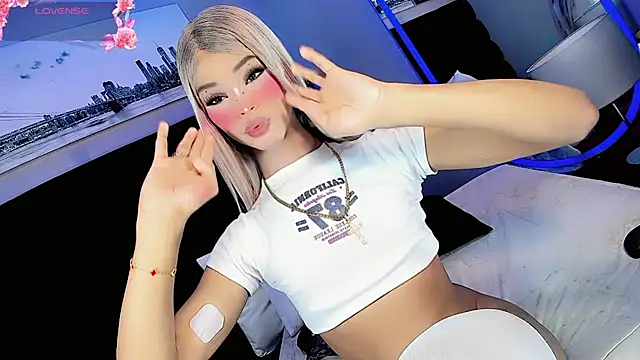 Kornylovee online show from 07.10.26