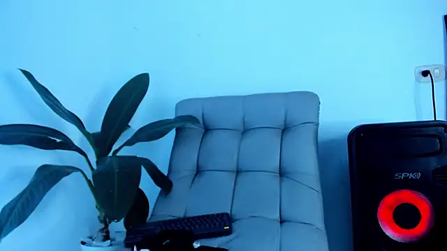 DakotaStills  online show from 03.30.26