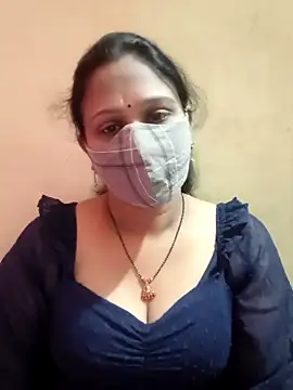 Snapshot of Latha_lovely chatting on 04.10.26 Latha lovely online show from 04.10.26
