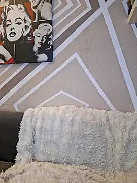 SlimBellaOfficial online show from 03.31.26