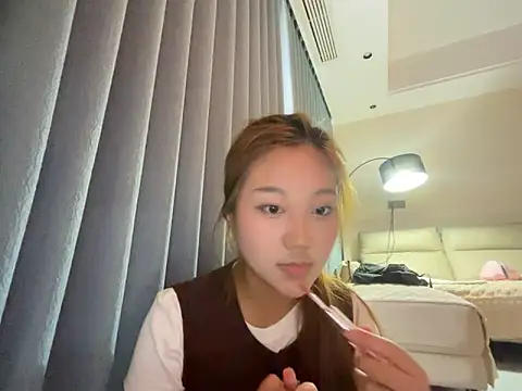 Snapshot of tutu512 chatting on 06.07.26 tutu512 online show from 06.07.26