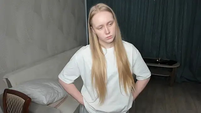 VestaBowmer online show from 04.17.26