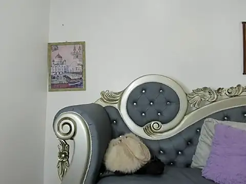 Snapshot of JADE-ESMERALDA chatting on 04.02.26 JADE-ESMERALDA online show from 04.02.26