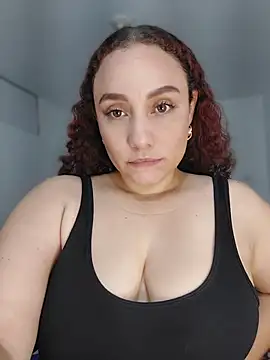 Snapshot of Eva_Sandoval_ chatting on 04.13.26 Eva Sandoval online show from 04.13.26