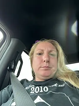 Snapshot of sweetkacibaby chatting on 04.14.26 sweetkacibaby online show from 04.14.26