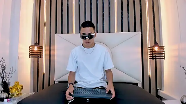 santiago deluca online show from 04.07.26