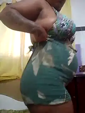 Snapshot of kimberlly25 chatting on 03.31.26 kimberlly25 online show from 03.31.26