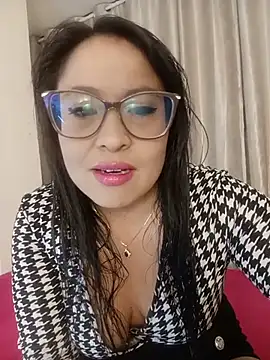 hannabackerr online show from 07.09.26