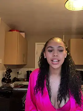 Brattybaee online show from 04.10.26