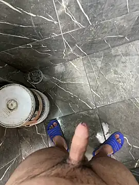 Snapshot of Theohernan chatting on 04.05.26 Theohernan online show from 04.05.26