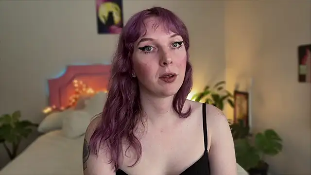 Snapshot of April__kittyy chatting on 07.22.26 April kittyy online show from 07.22.26