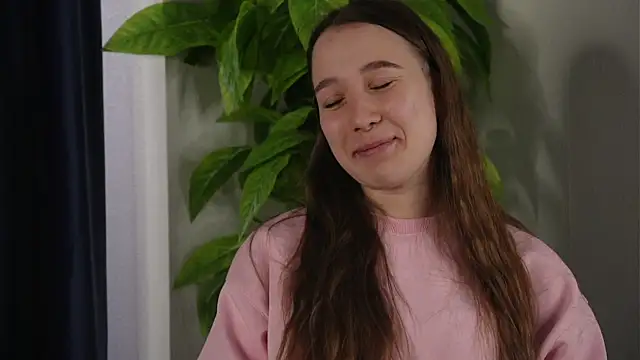 Snapshot of LoreleiRion chatting on 03.30.26 LoreleiRion online show from 03.30.26