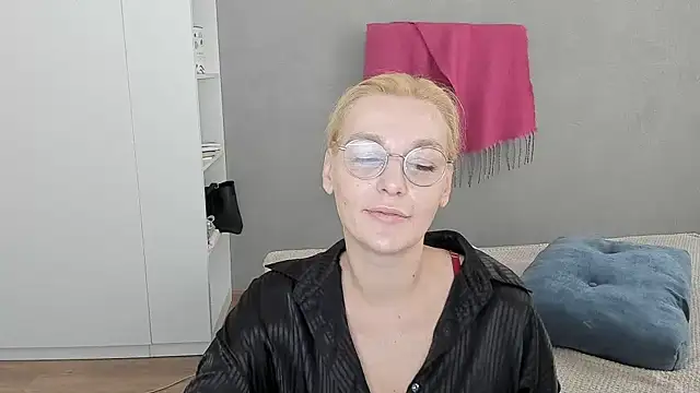 OeigesMik online show from 06.02.26