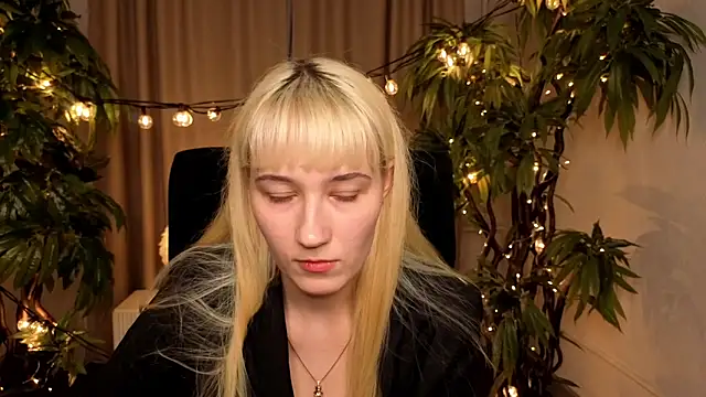 SusanWeaver online show from 04.07.26