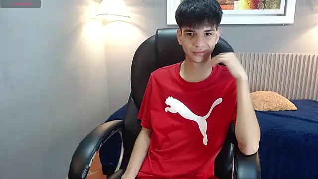 Snapshot of maxim_rod chatting on 07.18.26 maxim rod online show from 07.18.26