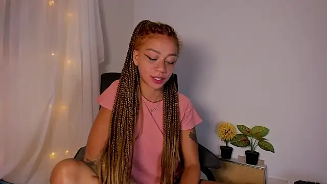 Snapshot of Debora_Rayssa chatting on 05.02.26 Debora Rayssa online show from 05.02.26