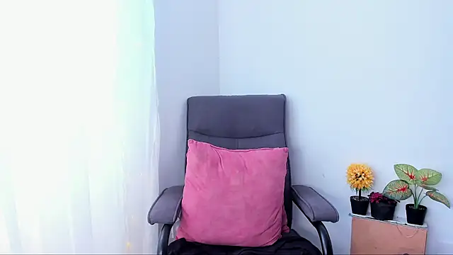 Snapshot of Debora_Rayssa chatting on 05.14.26 Debora Rayssa online show from 05.14.26