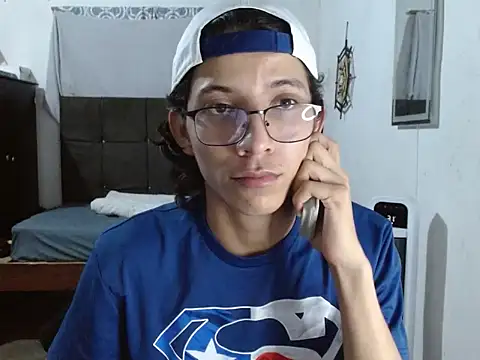 Snapshot of VazacGaming chatting on 04.29.26 VazacGaming online show from 04.29.26