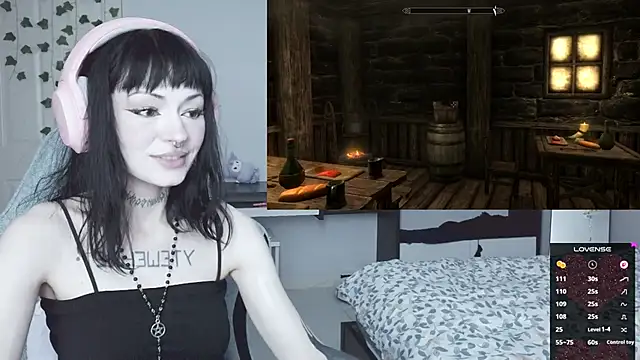 Snapshot of H3xD0ll chatting on 06.20.26 H3xD0ll online show from 06.20.26