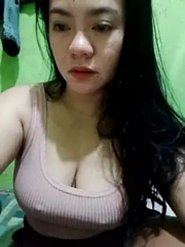 Snapshot of sweety_honey27 chatting on 04.23.26 sweety honey27 online show from 04.23.26