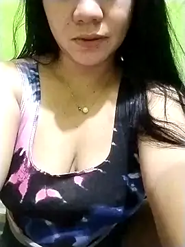 Snapshot of sweety_honey27 chatting on 04.27.26 sweety honey27 online show from 04.27.26
