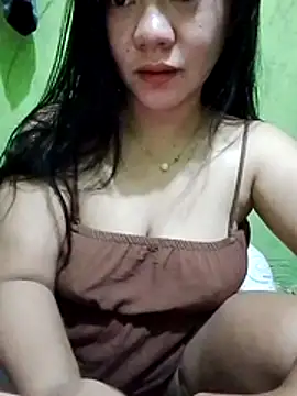 Snapshot of sweety_honey27 chatting on 05.06.26 sweety honey27 online show from 05.06.26